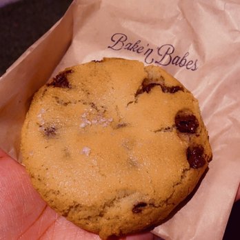 Bake'n Babes - Salted chocolate chip cookie - Desserts Near Me - Tampa, Florida