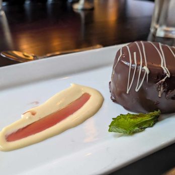 Hyde Park Prime Steakhouse - Flourless Chocolate Torte - Steakhouses Near Me - Indianapolis, Indiana