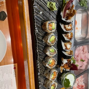 BondST - Salmon Avocado Roll - Japanese Near Me - New York, New York