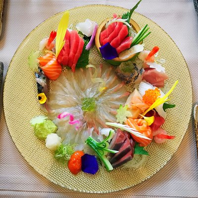 En Japanese kitchen & Sake bar by null