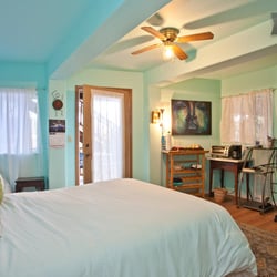 Balai Kona - other view of the room