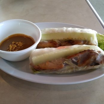 Viet Restaurant - Spring Rolls with grilled chicken. - Vietnamese Near Me - El Paso, Texas Viet Restaurant - Spring Rolls with grilled chicken. - Vietnamese Near Me - El Paso, Texas