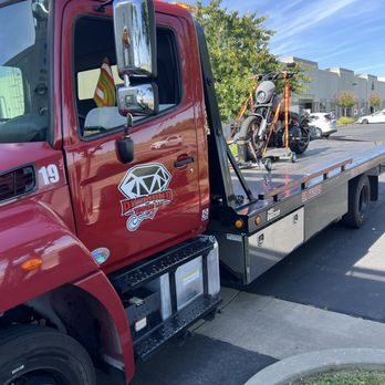 Diamond V Towing - Towing Near Me Diamond V Towing - Towing Near Me