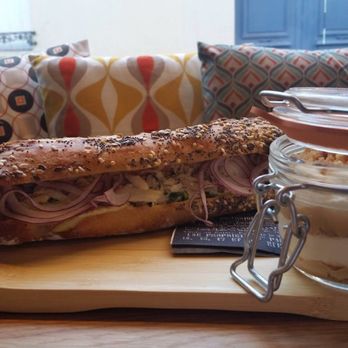 O p'tit R - Sandwich à la chique-taille de morue et tiramisu caramel - Sandwiches Near Me - Paris, 75