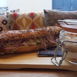 O p'tit R - Sandwich à la chique-taille de morue et tiramisu caramel