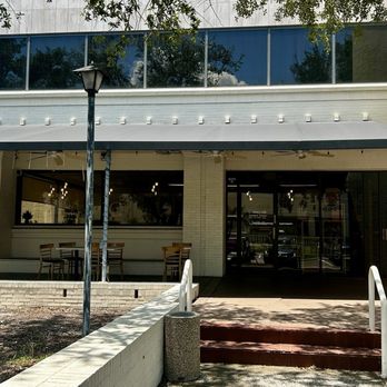 Choux-Venue Bakery Cafe - Outside - Bubble Tea Near Me - Clearwater, Florida