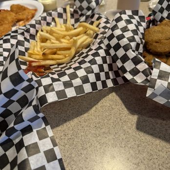 Boulder Pit Stop - French fries - American Near Me - Boulder City, Nevada