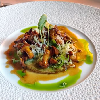 Charleston - Fresh Chanterelle Mushroom Sable Tart - New American Near Me - Baltimore, Maryland