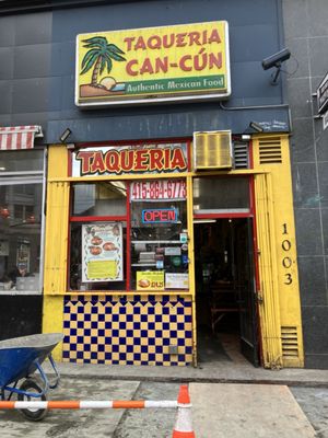 Taqueria Cancun by null