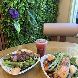 Steak bowl, wild Alaskan salmon bowl Steak bowl, wild Alaskan salmon bowl