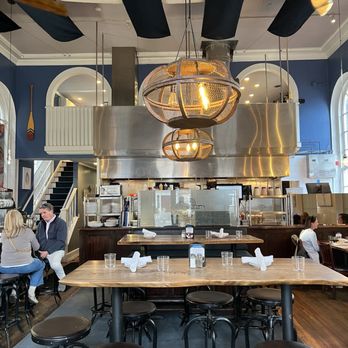 King Street Oyster Bar - Seafood Near Me - Middleburg, Virginia