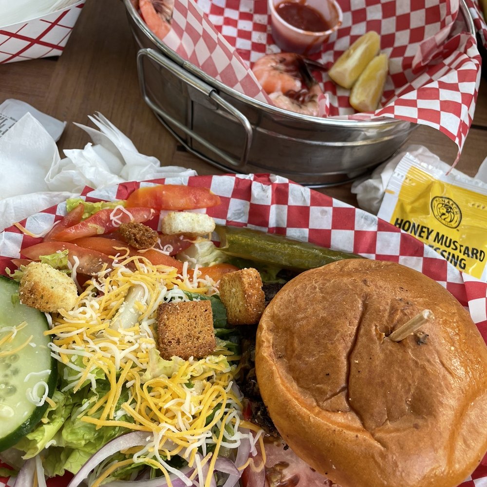 The Best 10 Restaurants near Harbour Town Lighthouse in Hilton Head