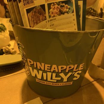 Pineapple Willy's - Seafood Near Me - Panama City Beach, Florida