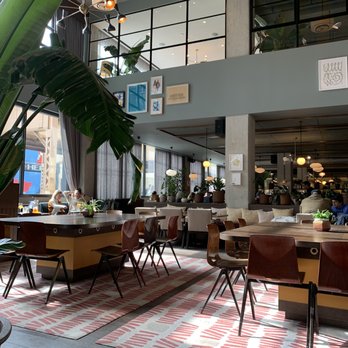 Cira - Inside - Mediterranean Near Me - Chicago, Illinois Cira - Inside - Mediterranean Near Me - Chicago, Illinois