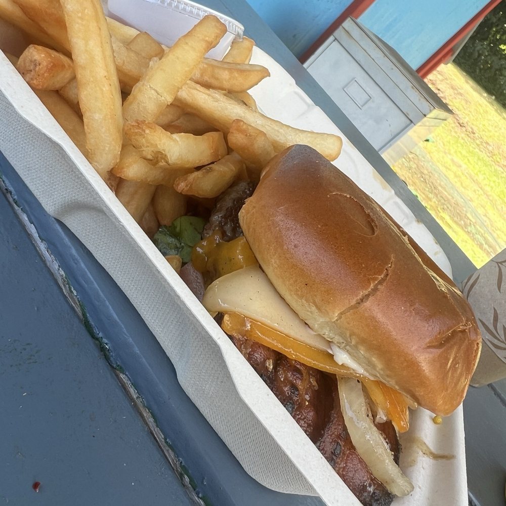 Da Fish Shack - Bacon cheeseburger- photo don't do it justice! Bacon was absolutely hanging over the burger patty!! - Food Trucks Near Me - Hana, Hawaii Da Fish Shack - Bacon cheeseburger- photo don't do it justice! Bacon was absolutely hanging over the burger patty!! - Food Trucks Near Me - Hana, Hawaii
