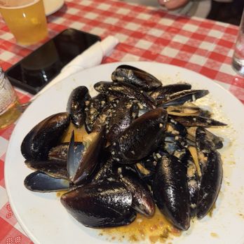 Adolfo's - Mussles - Seafood Near Me - New Orleans, Louisiana