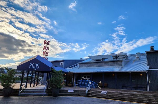 Ray's Cafe by null