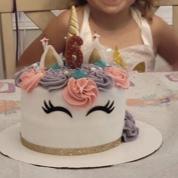 Sweet Kiss Cupcakes - Unicorn cake - Cupcakes Near Me Sweet Kiss Cupcakes - Unicorn cake - Cupcakes Near Me