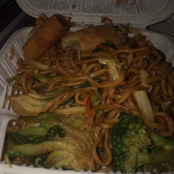 Happy Chef Restaurant - Tried to force it down couldn't - Chinese Near Me - Burlingame, California