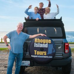 Rhogue Island Tours - Jeff and his neighbors going on a tour in his Bronco!