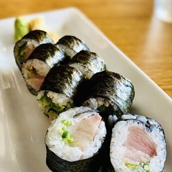 "Yellowtail Maki with scallion" Custom order. Superb OuiOui :)...