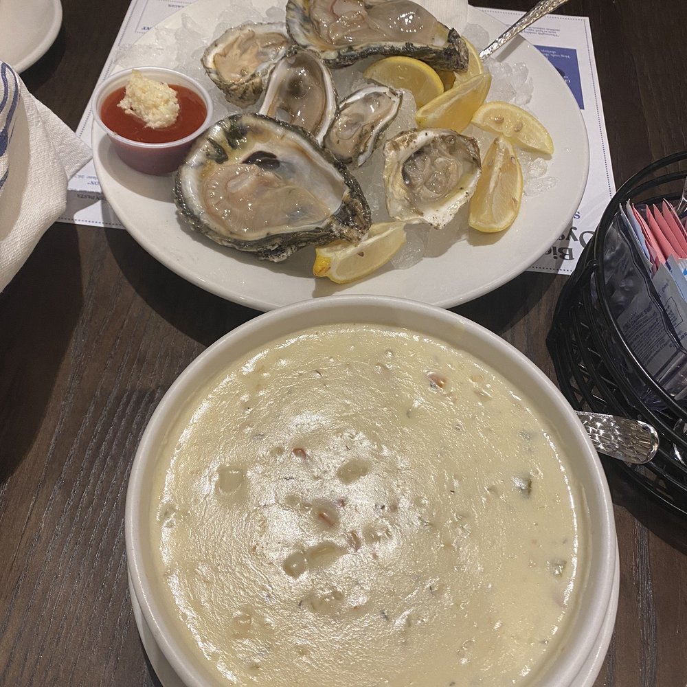 Big Al's Oyster Bar - Oysters two of each (East, gulf, west coast) + clam chowder - Seafood Near Me - Las Vegas, Nevada Big Al's Oyster Bar - Oysters two of each (East, gulf, west coast) + clam chowder - Seafood Near Me - Las Vegas, Nevada