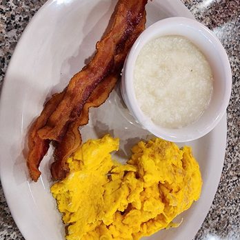 Tito's Diner - Scrambled eggs with bacon. - American Near Me - Fredericksburg, Virginia