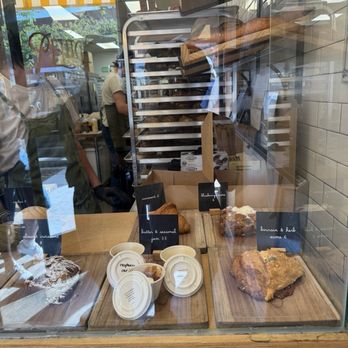 Petitgrain Boulangerie - Bakeries Near Me - Santa Monica, California