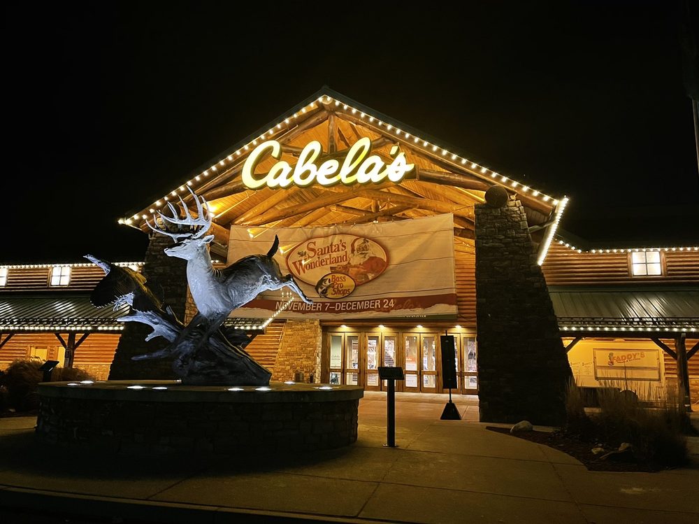 CABELA’S Updated July 2024 704 Photos & 136 Reviews 475 E