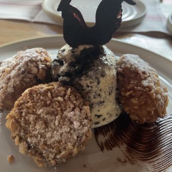 Yardbird Table & Bar - Fried Oreos - Southern Near Me - Miami Beach, Florida Yardbird Table & Bar - Fried Oreos - Southern Near Me - Miami Beach, Florida