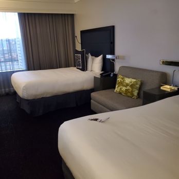 Hilton Motif Seattle - Queen Size Beds - Hotels Near Me - Seattle, Washington Hilton Motif Seattle - Queen Size Beds - Hotels Near Me - Seattle, Washington