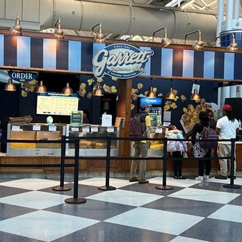 Garrett Popcorn Shops - Front of shop - Popcorn Shops Near Me - Chicago, Illinois Garrett Popcorn Shops - Front of shop - Popcorn Shops Near Me - Chicago, Illinois