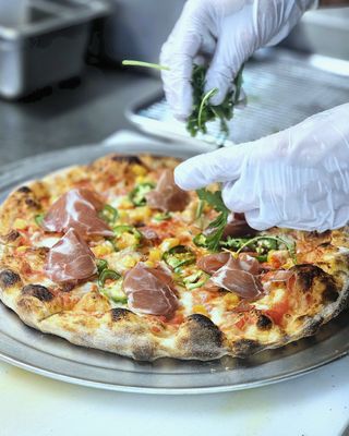 KIZZA PIZZA by null