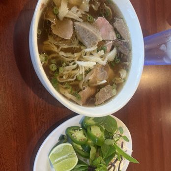 iPho - 1. *iPhở Đặc Biệt Bò Viên (One Size) - Special Combo iPho - Vietnamese Near Me - San Jose, California iPho - 1. *iPhở Đặc Biệt Bò Viên (One Size) - Special Combo iPho - Vietnamese Near Me - San Jose, California