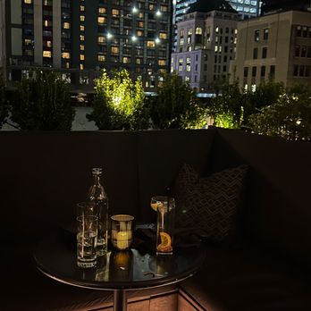 Castell Terrace - Lounges Near Me - New York, New York Castell Terrace - Lounges Near Me - New York, New York