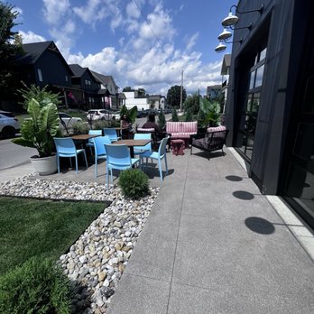 Recess - Outside seating - Cafes Near Me - Indianapolis, Indiana Recess - Outside seating - Cafes Near Me - Indianapolis, Indiana