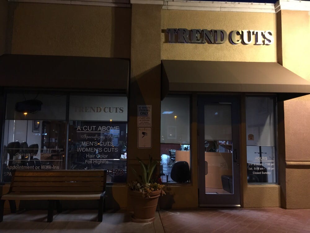 Trend Cuts Logo