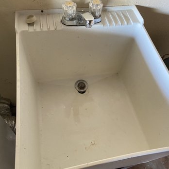 MH Cleaning Crew & Maintenance - Outside deep sink clean - Home Cleaning Near Me MH Cleaning Crew & Maintenance - Outside deep sink clean - Home Cleaning Near Me