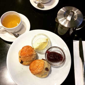 Tate Modern - Scones in the cafe are great! - Art Museums Near Me - London, XGL