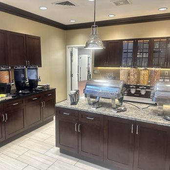 Homewood Suites by Hilton Munster - breakfast area - Hotels Near Me - Munster, Indiana Homewood Suites by Hilton Munster - breakfast area - Hotels Near Me - Munster, Indiana