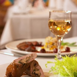 Grape and Wine Tours - Enjoy lunch or dinner prepared by a top chef!