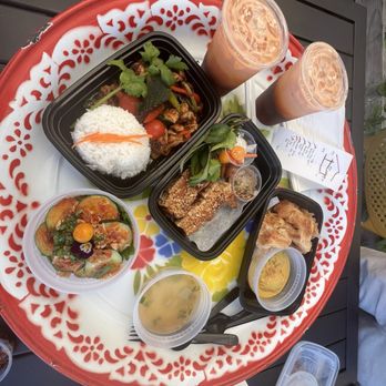 Farmhouse Thai Express - San Leandro - Thai Near Me - San Leandro, California