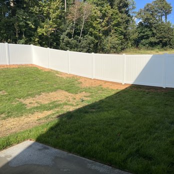 Sandel Fence Builder - Backyard fence - Fences & Gates Near Me - Kernersville, North Carolina Sandel Fence Builder - Backyard fence - Fences & Gates Near Me - Kernersville, North Carolina