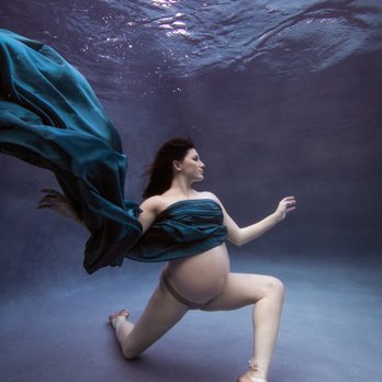 Flashpool Productions - Underwater Maternity - Session Photography Near Me