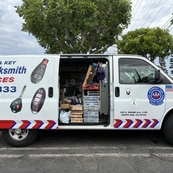Advanced Lock & Key - Keys & Locksmiths Near Me - Santa Ana, California