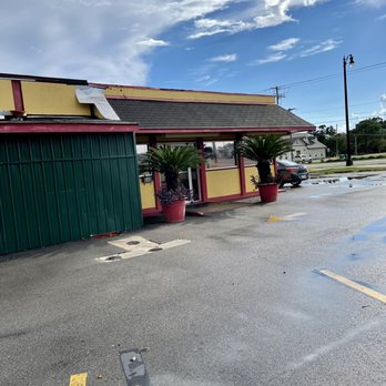 South China Restaurant - Entrance on the right side of restaurant - Chinese Near Me - Gulfport, Mississippi South China Restaurant - Entrance on the right side of restaurant - Chinese Near Me - Gulfport, Mississippi