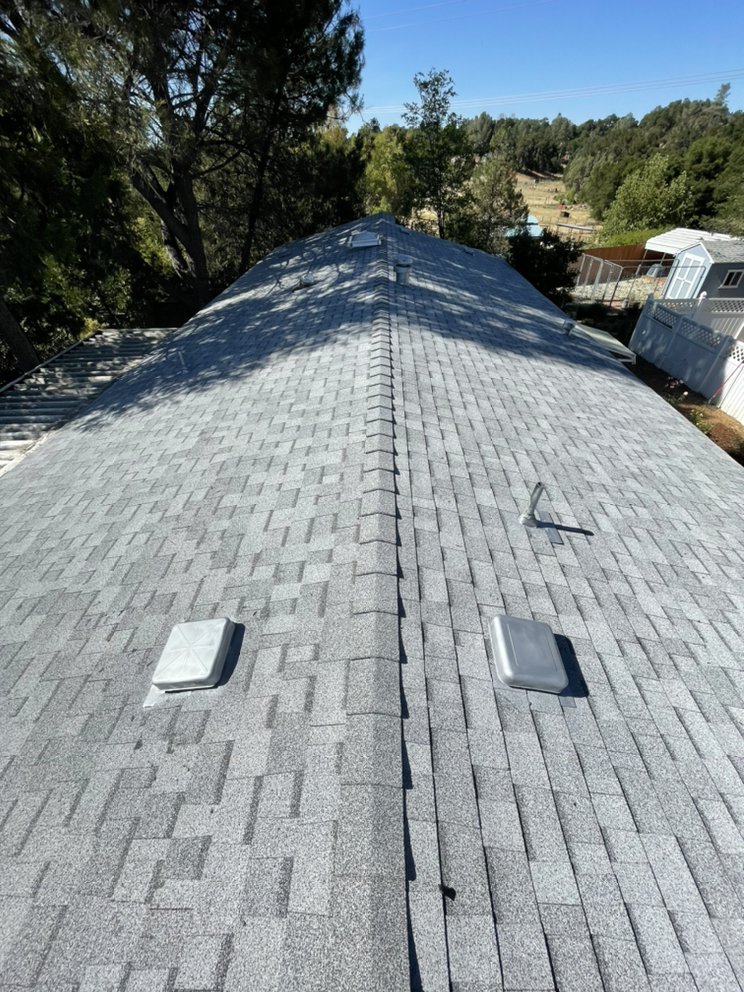 Slide of B&R Roofing & Tear Off