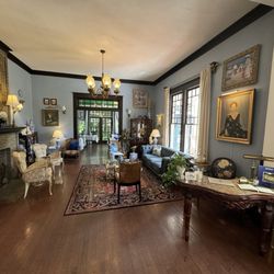 The Thompson House - Lobby lounge
