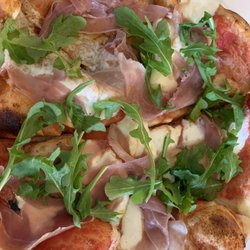 B.B. Italia Bistro & Bar - Pharma pizza