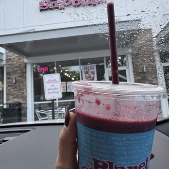 Planet Smoothie - Amazon Kick with granola - Juice Bars & Smoothies Near Me - Orlando, Florida Planet Smoothie - Amazon Kick with granola - Juice Bars & Smoothies Near Me - Orlando, Florida